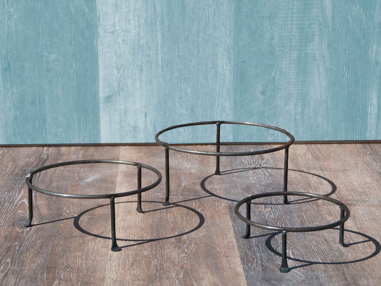 Succuelent Bowl Iron Stand By Plantatorem