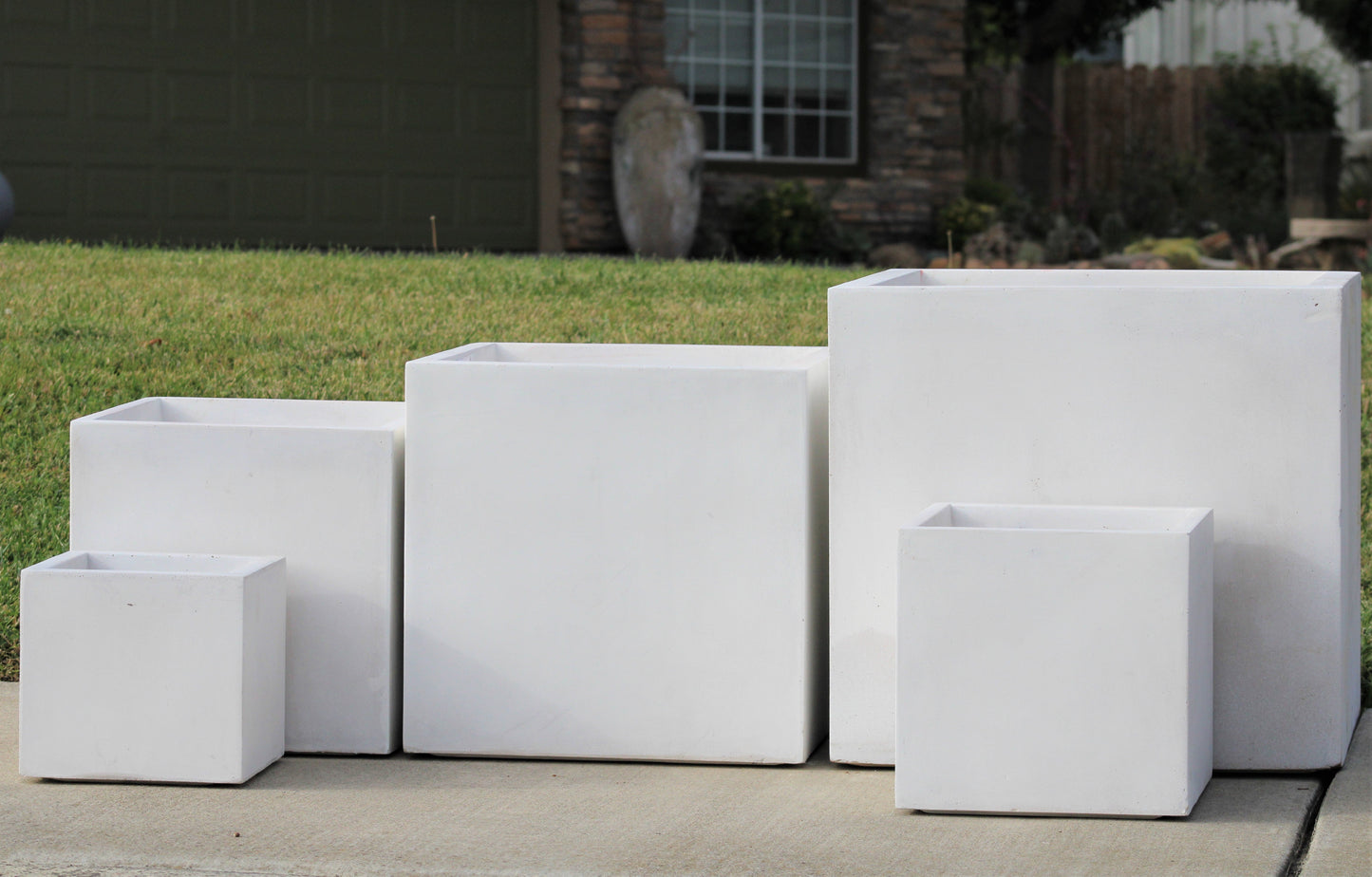 Large Cube Planter - Set of 5 By Plantatorem