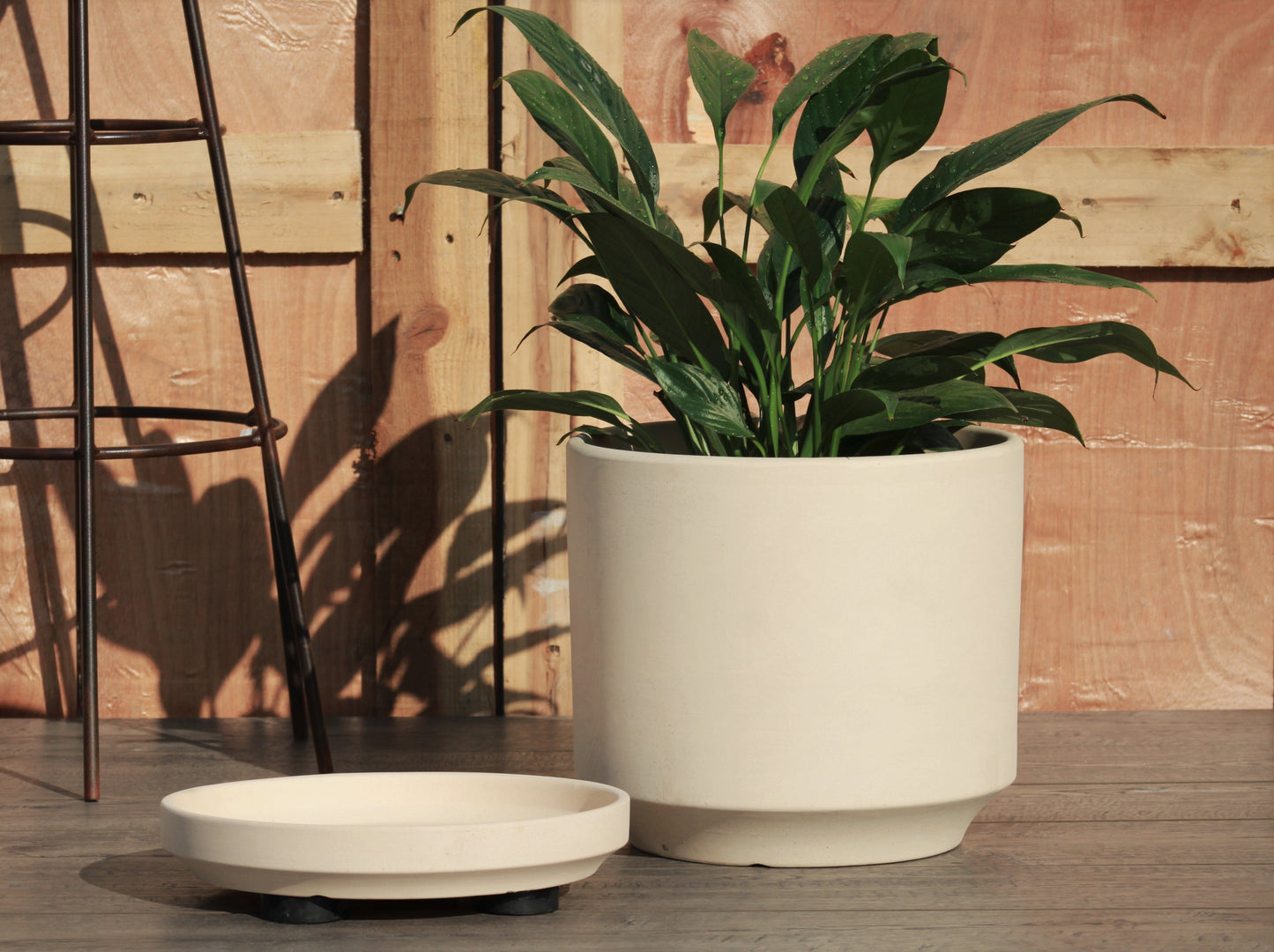 Mid Modern Planter With Detached Saucer "12.0" D x 10.5" H" By Plantatorem