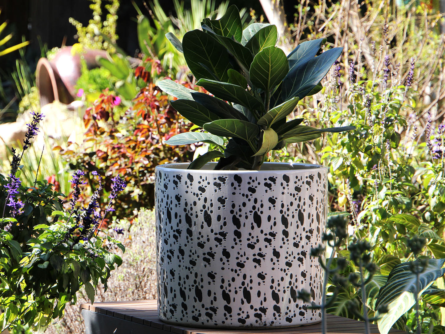 Easter Lilly Planter By Plantatorem