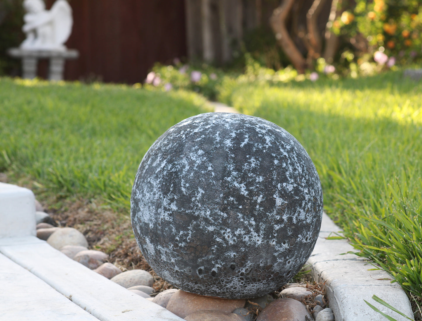 Outdoor Decorative Sphere Vintage 12" By Plantatorem