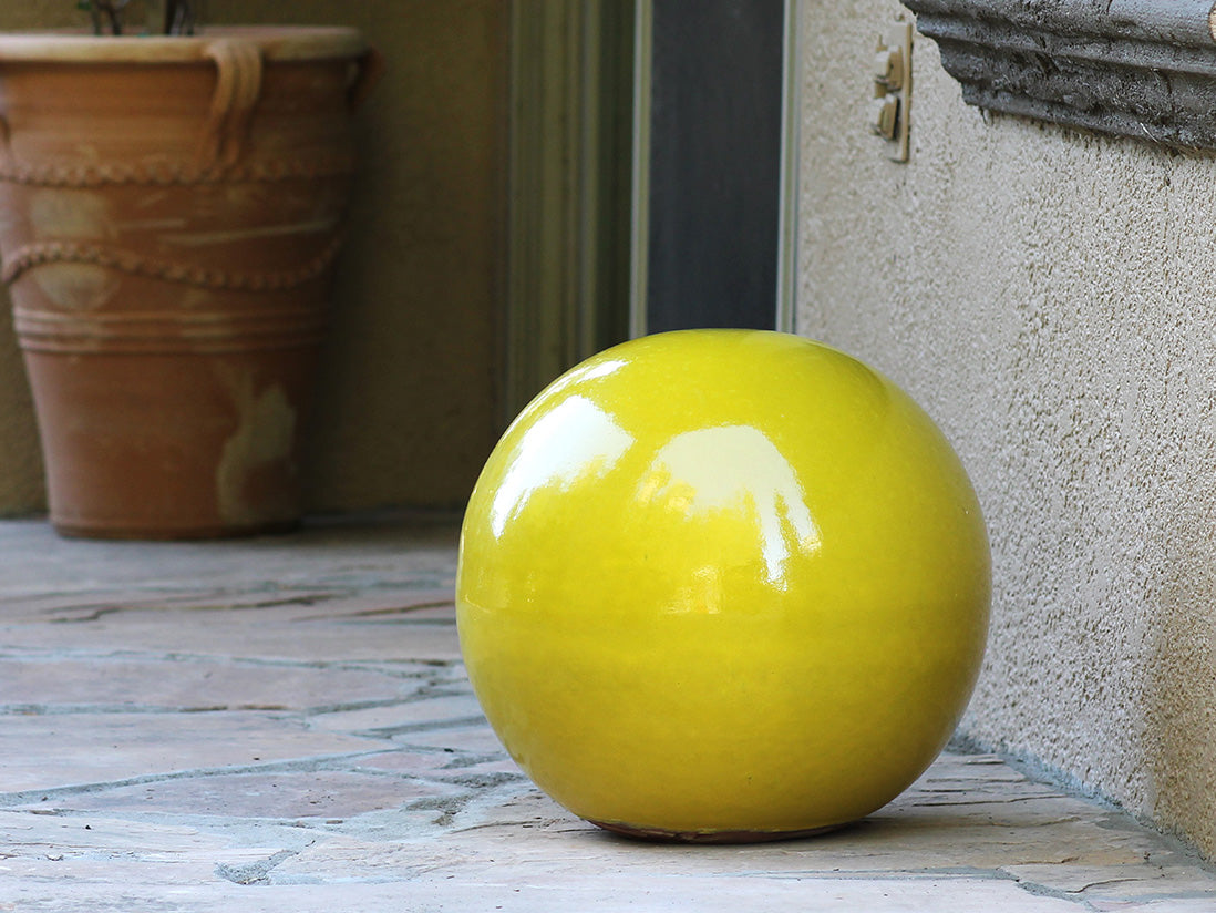 Outdoor Decorative Sphere Glazed 16" By Plantatorem