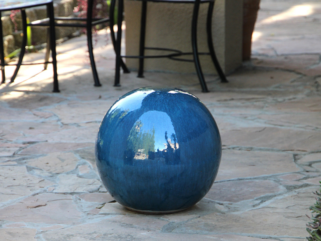 Outdoor Decorative Sphere Glazed 16" By Plantatorem