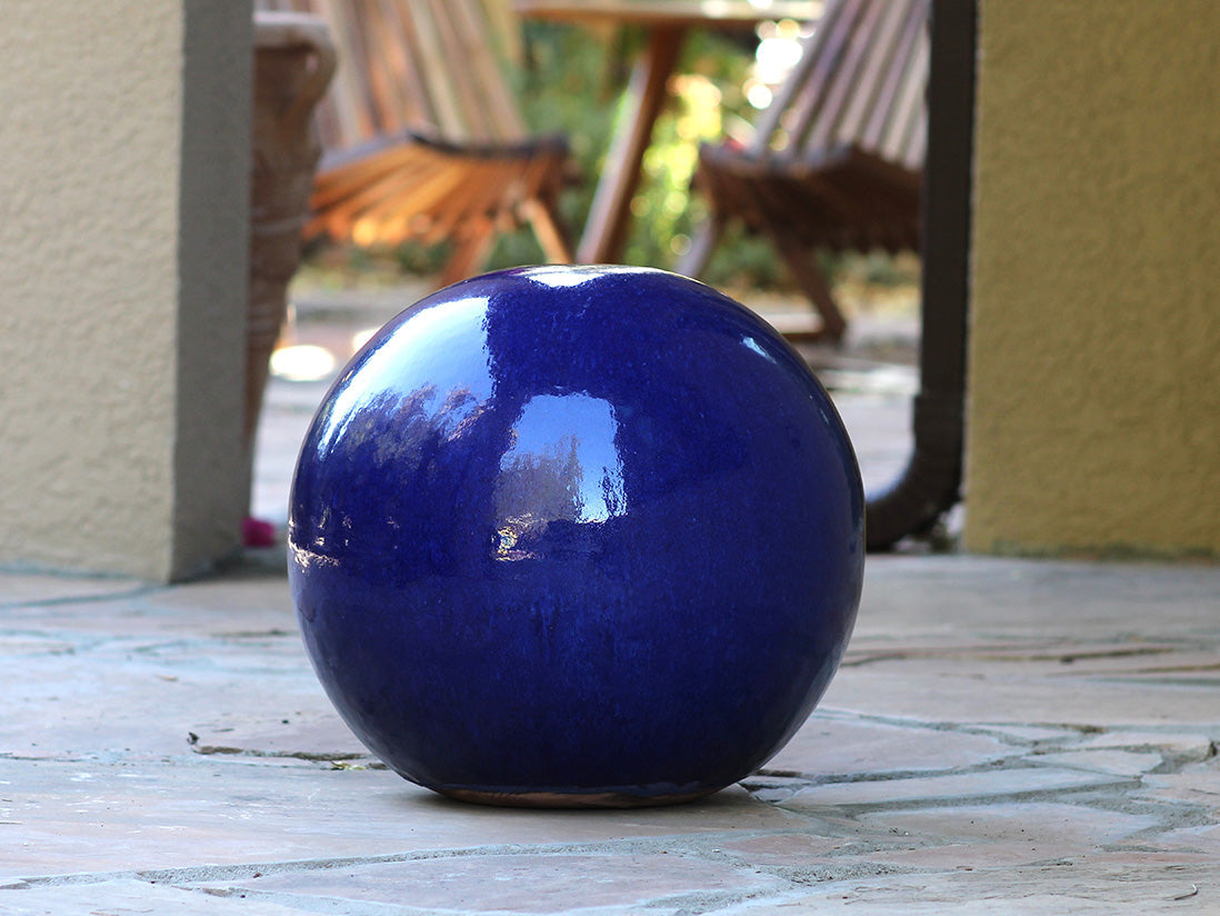 Outdoor Decorative Sphere Glazed 16" By Plantatorem
