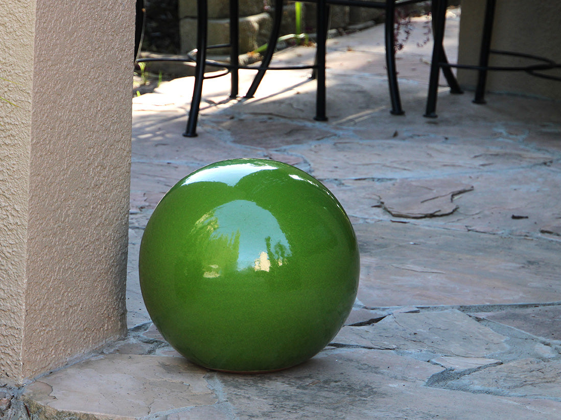 Outdoor Decorative Sphere Glazed 16" By Plantatorem