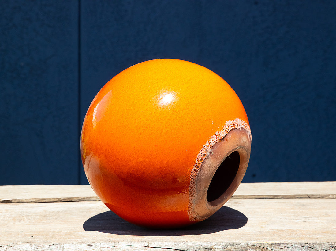 Outdoor Decorative Sphere Glazed 16" By Plantatorem