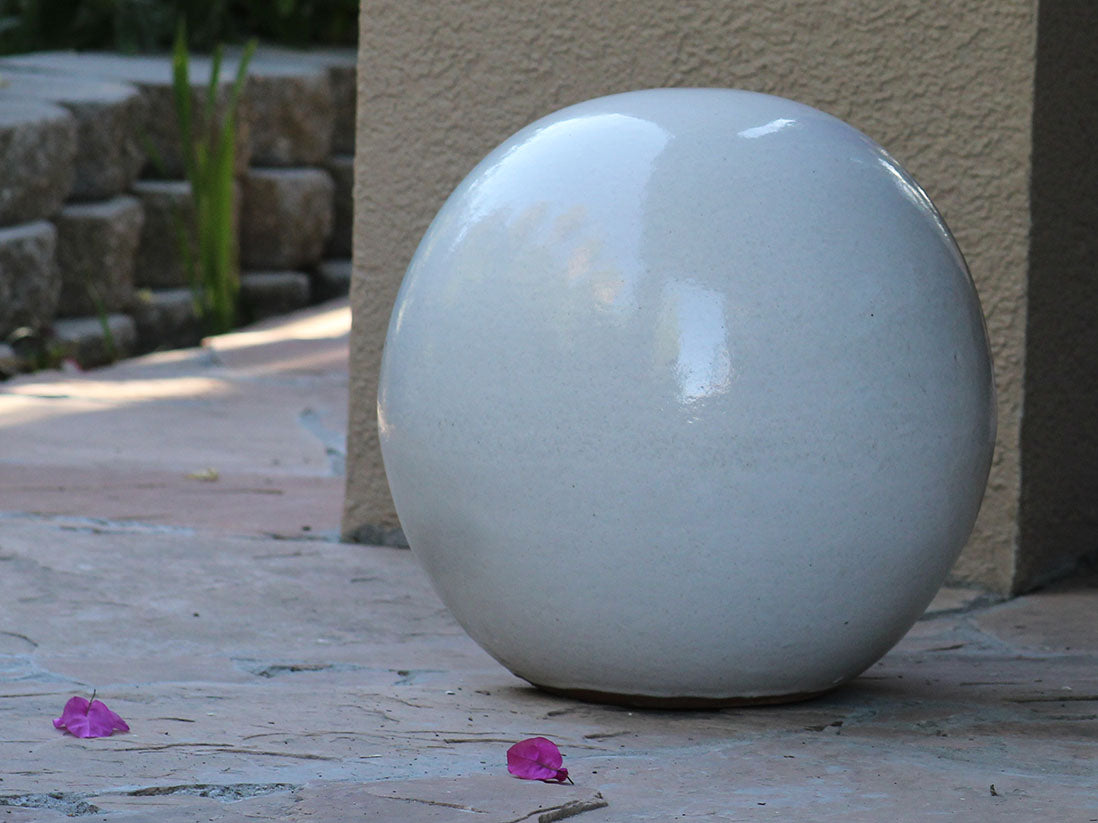 Outdoor Decorative Sphere Glazed 16" By Plantatorem