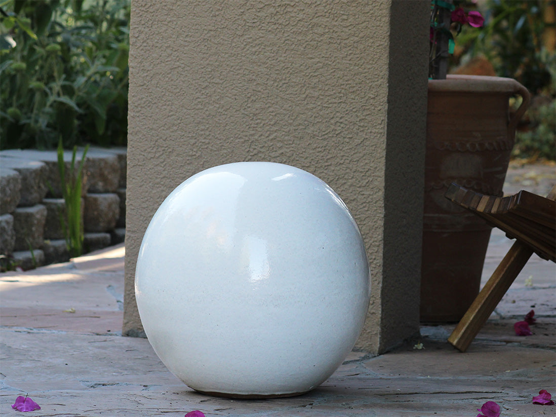 Outdoor Decorative Sphere Glazed 16" By Plantatorem