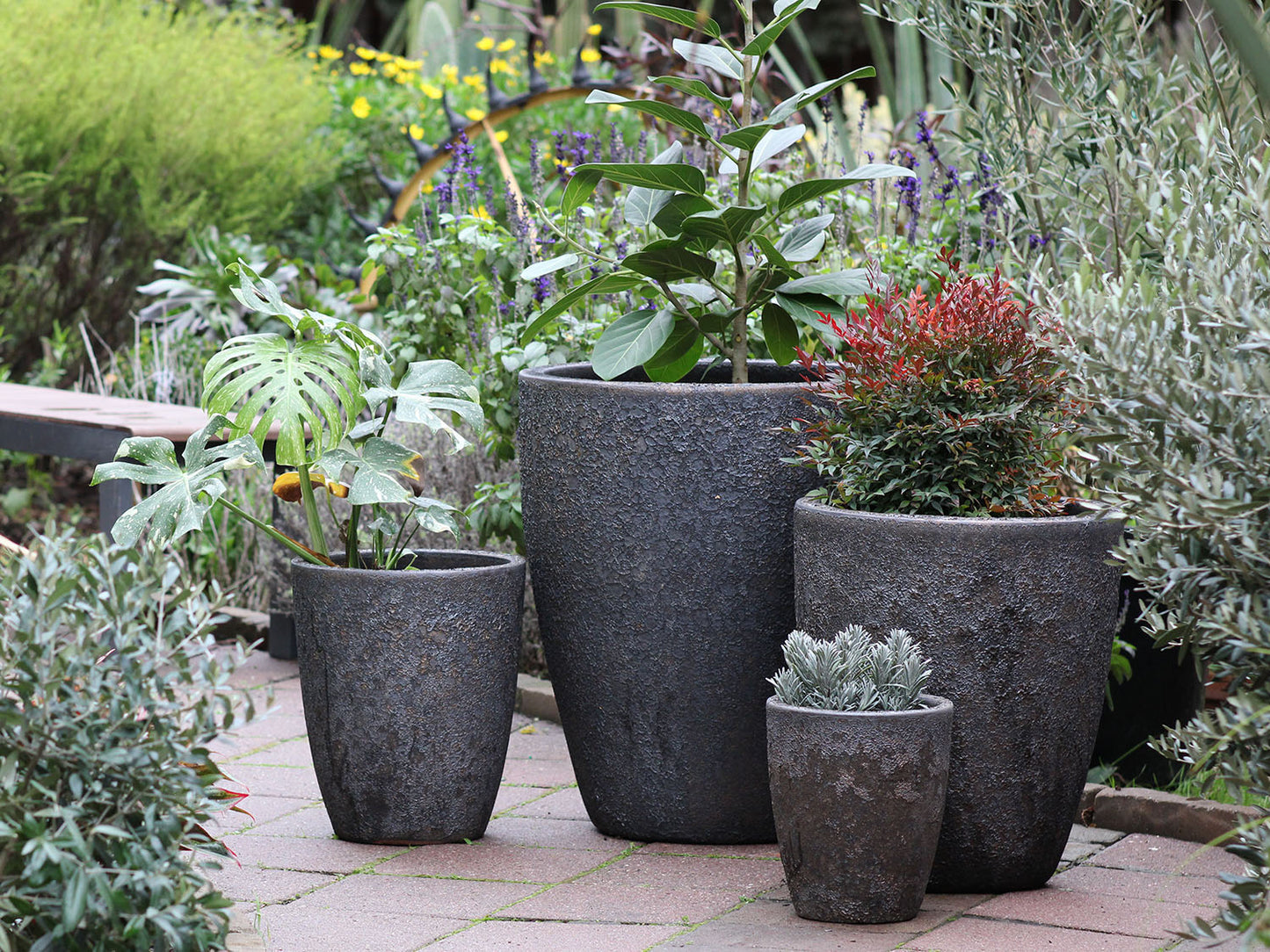 XLG Cone Planter - Set of 4 (Silver Rock) By Plantatorem