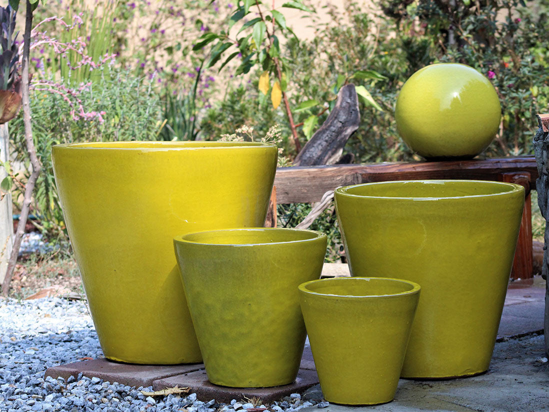 Tapered Cylindrical Planter - Set of 4 By Plantatorem