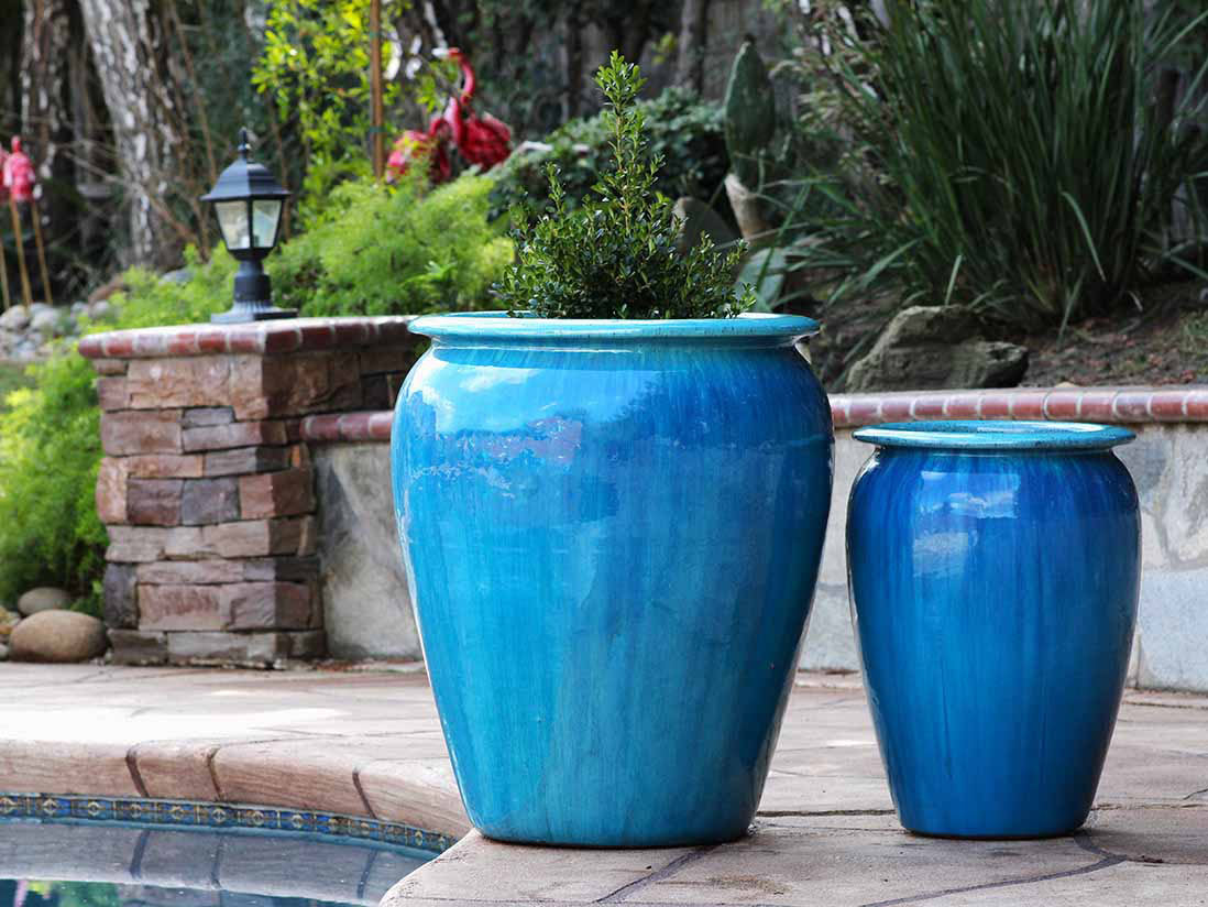 Urn Smooth Finished - Set of 2 By Plantatorem