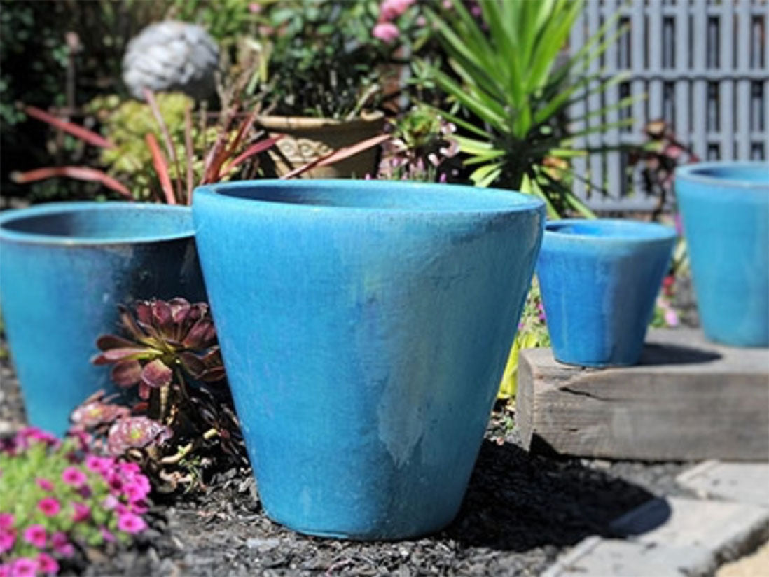 Tapered Cylindrical Planter - Set of 4 By Plantatorem