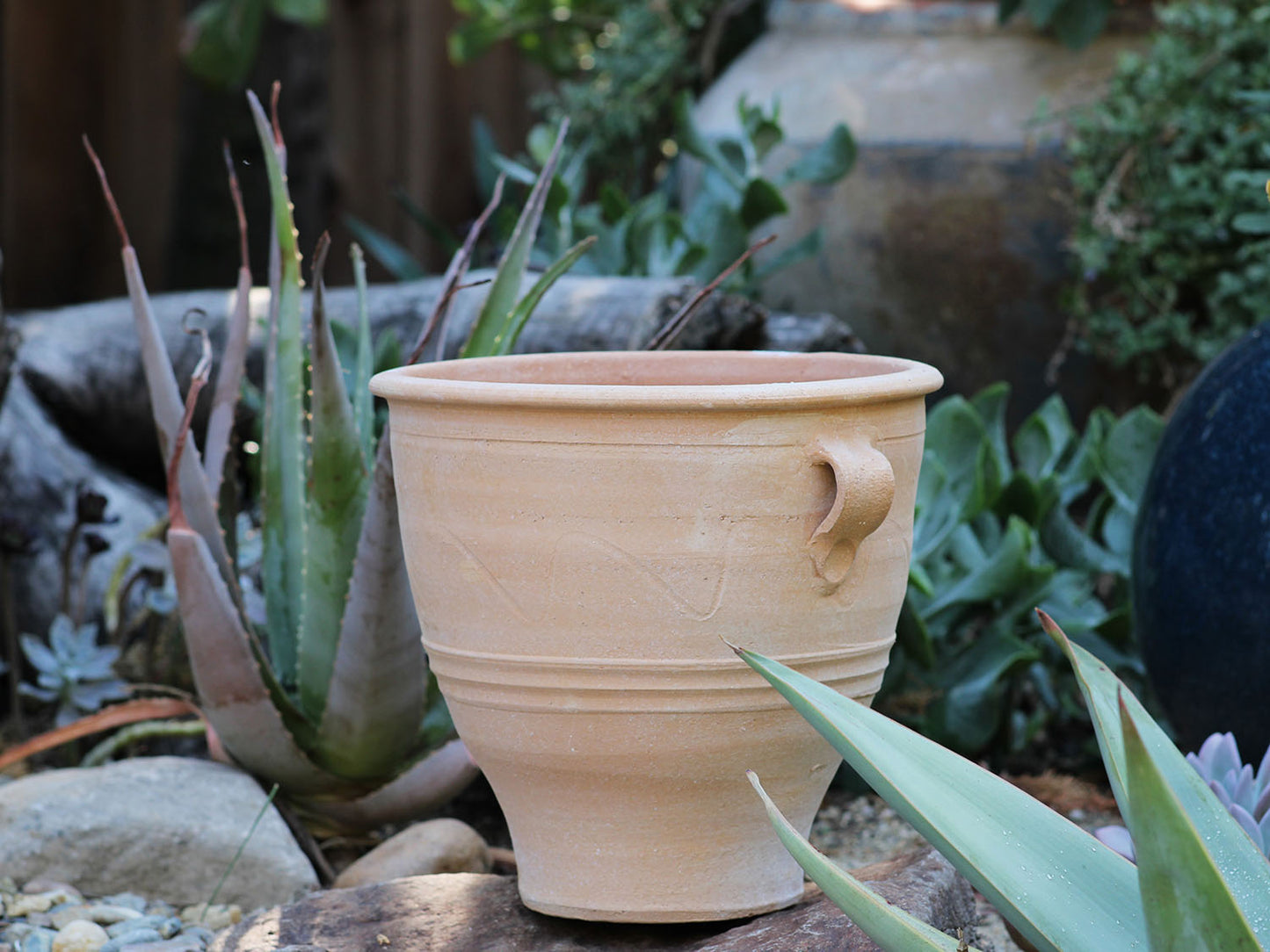 Roumbaki Planter By Plantatorem