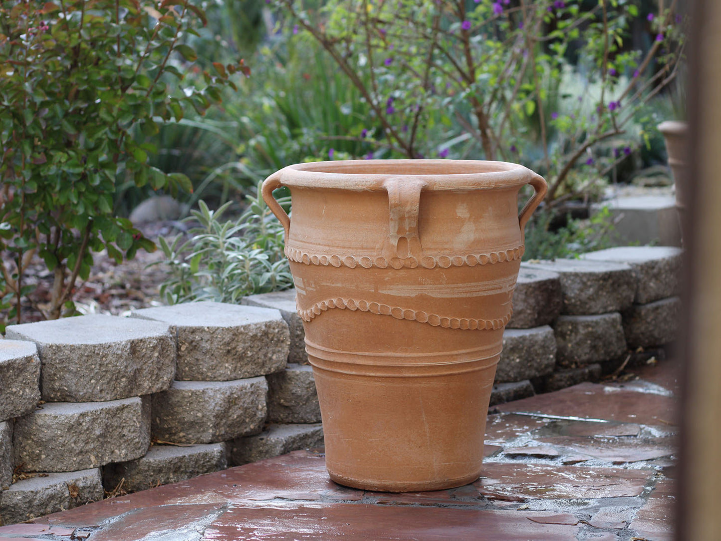 Tetrahero Urn By Plantatorem