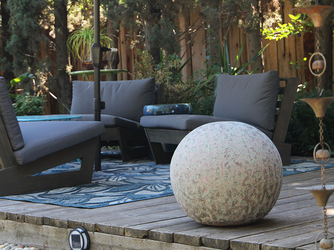 Outdoor Decorative Sphere Vintage 16" By Plantatorem