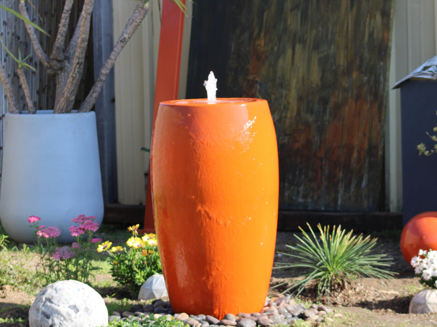 Drum Shape Fountain By Plantatorem