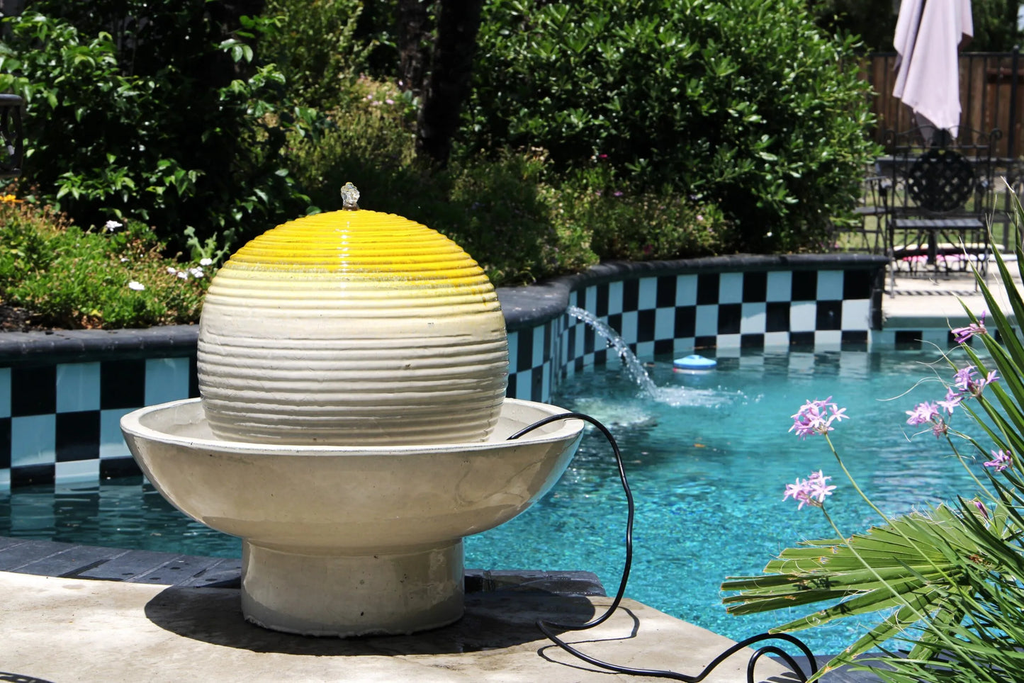 Cambria Sphere Fountain By Plantatorem